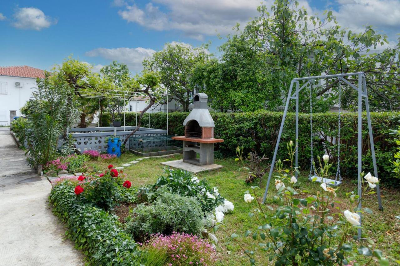 Apartman Laura 크르크 외부 사진